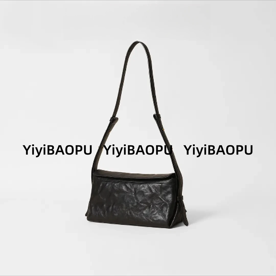 奶盒中号 Yiyi百搭时尚经典小众设计品牌包包