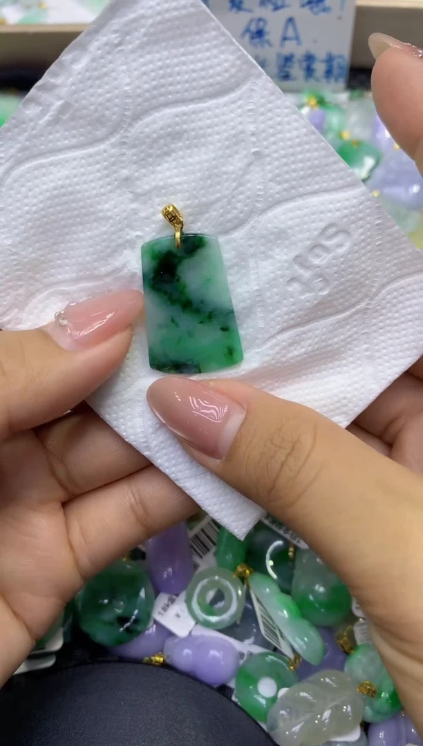 颈饰未镶嵌翡翠天然缅甸A货翡翠