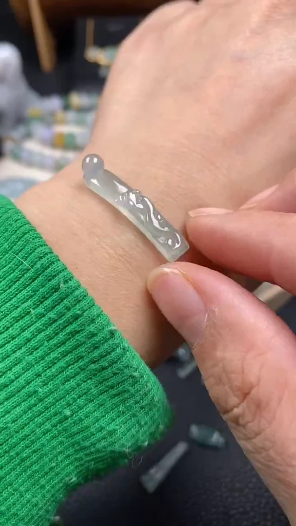 【闪购商品】翡翠颈饰未镶嵌翡翠净货27780