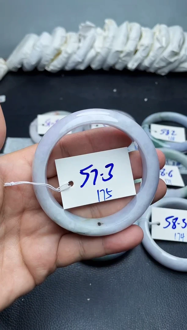 未镶嵌手镯翡翠175