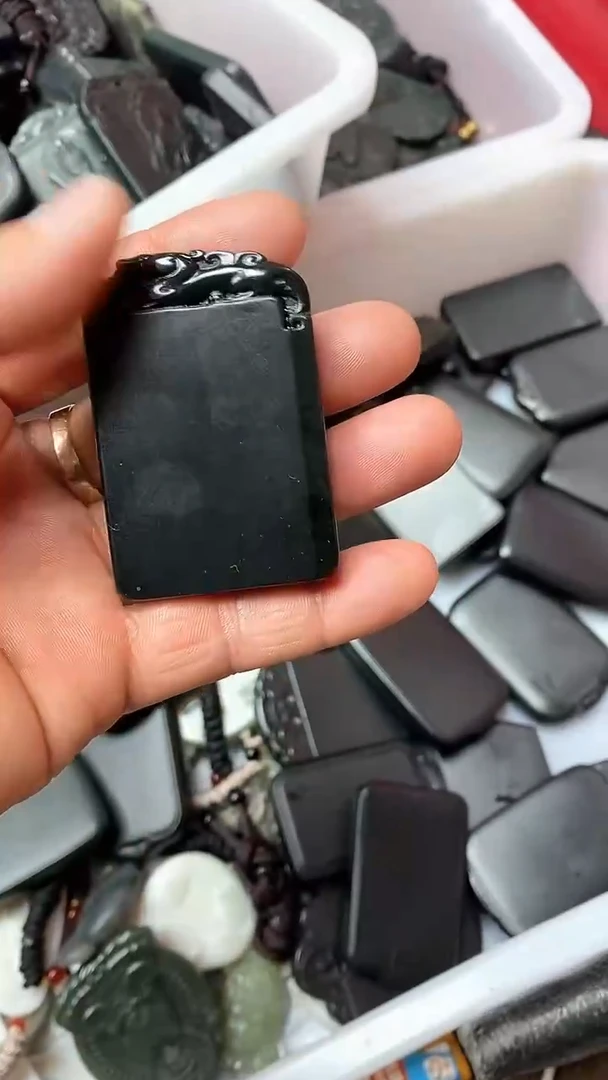 吊坠(不含链)未镶嵌和田玉1