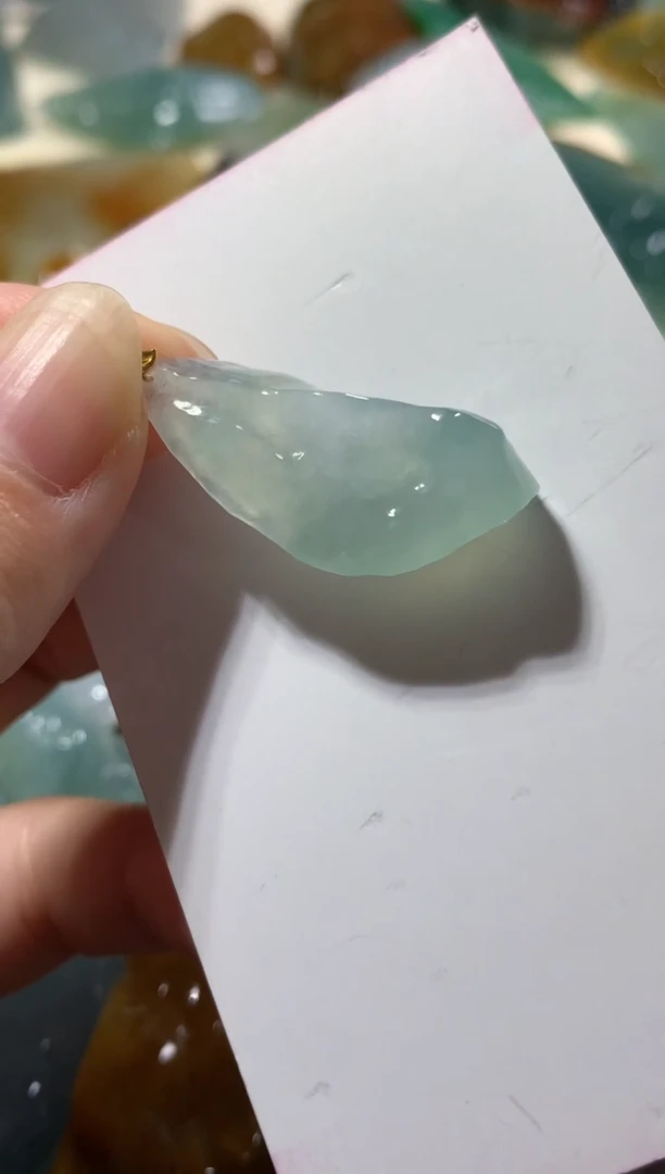 【闪购商品】翡翠颈饰18K金镶嵌吊坠