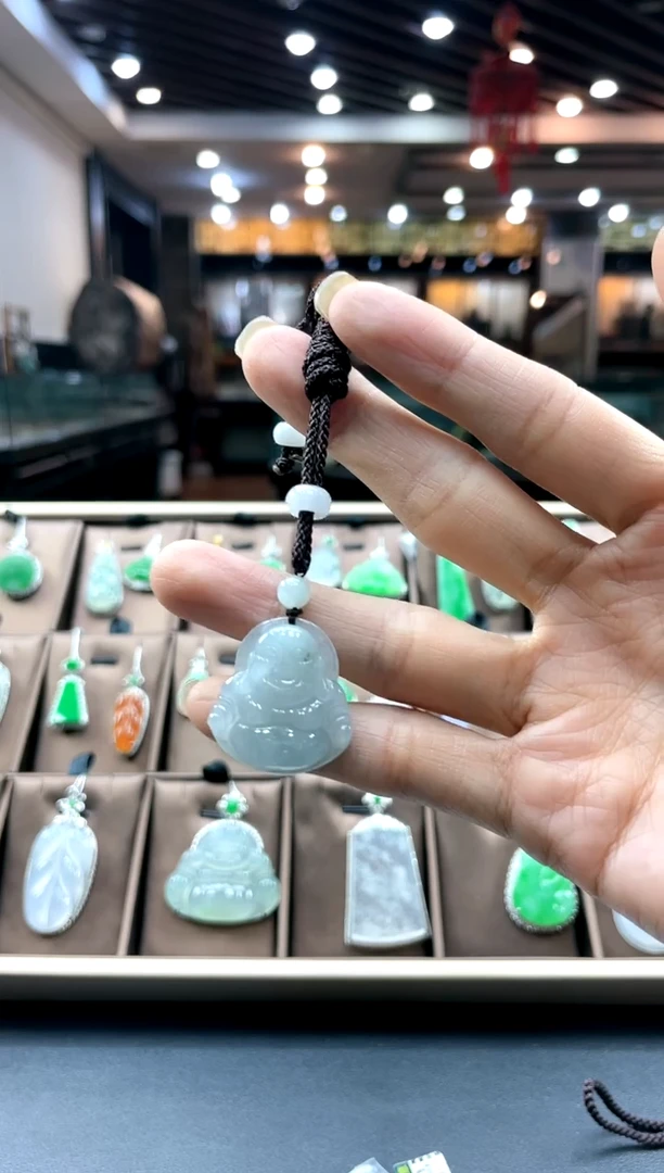 【闪购商品】翡翠颈饰未镶嵌佛公