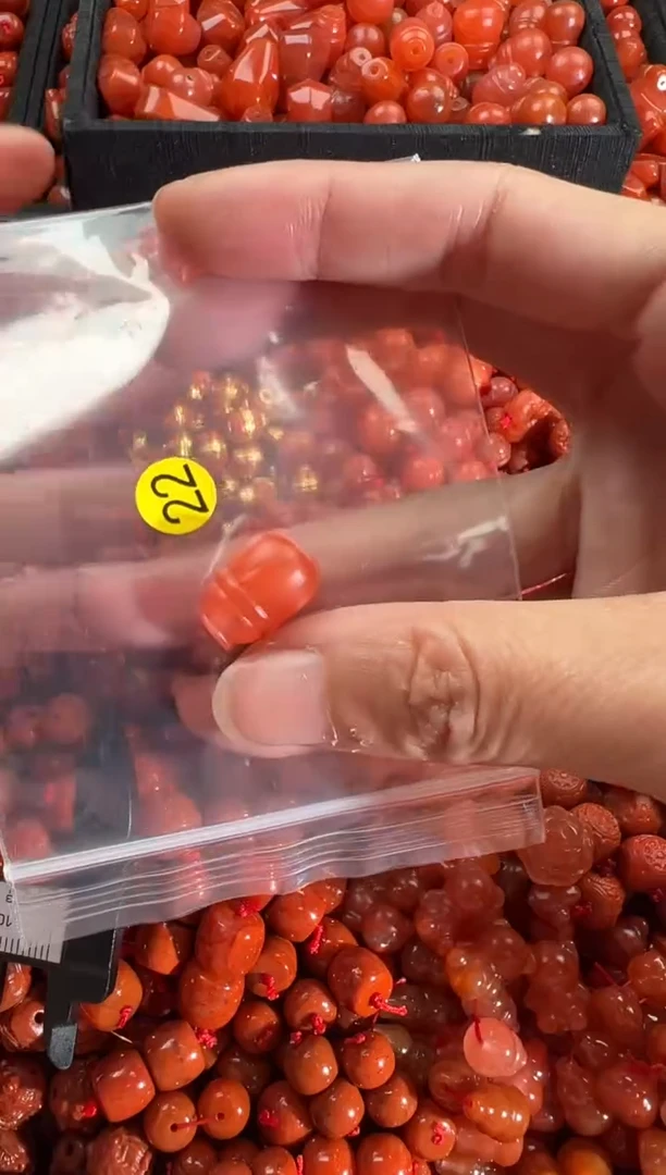 【闪购商品】南红玛瑙颈饰未镶嵌1