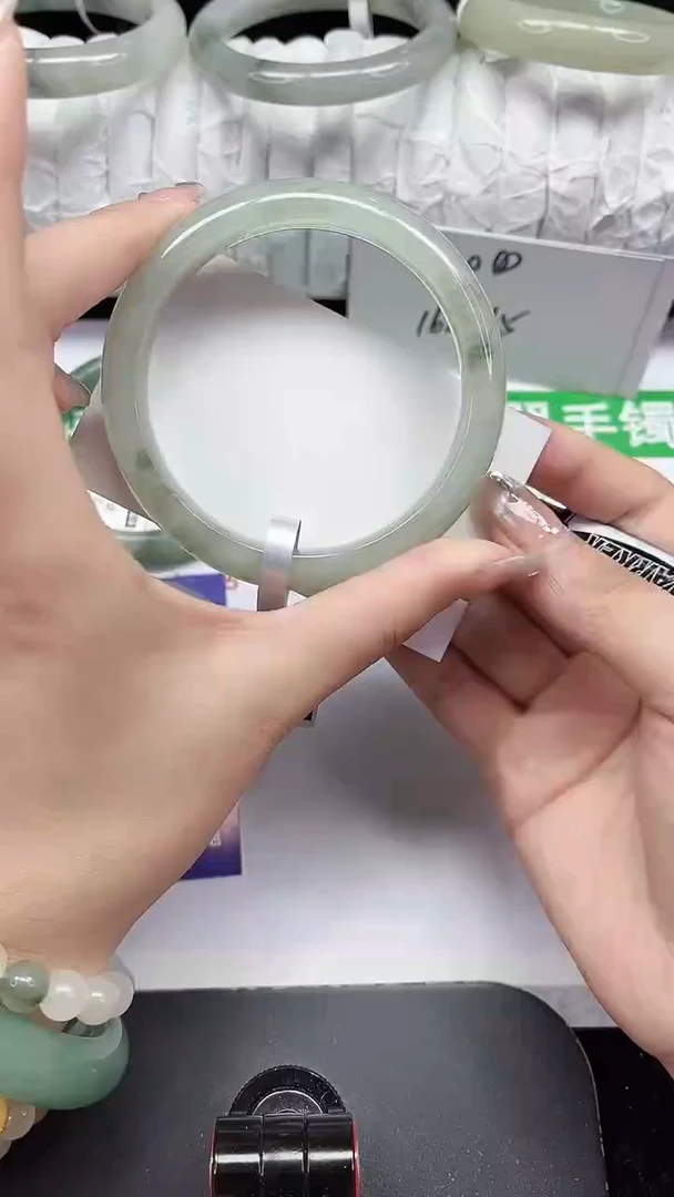 未镶嵌手镯石英质玉170-61/62