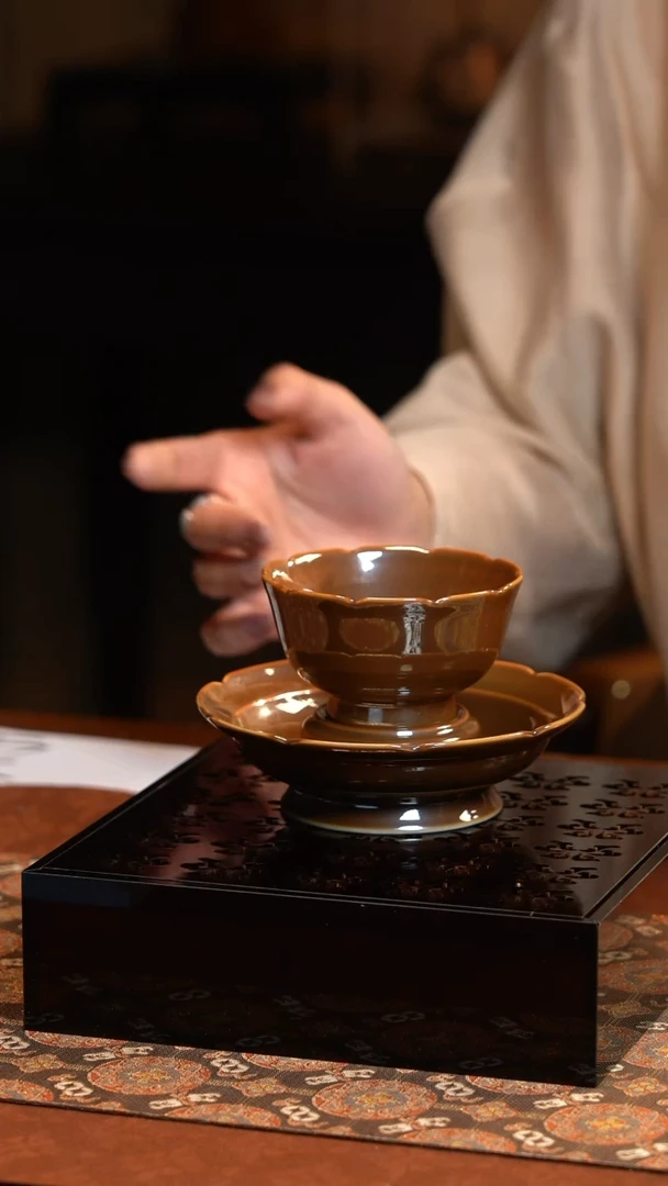【闪购商品】L良朋福利紫金釉莲花杯盏