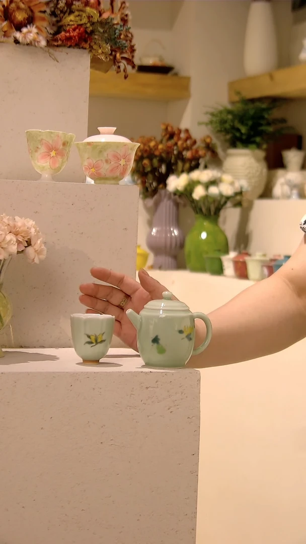 茶壶+茶杯 哈哈哈哈哈哈