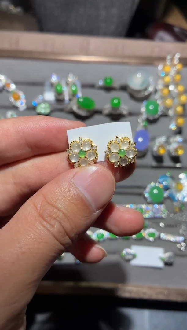 颈饰银S925镶嵌翡翠 全量