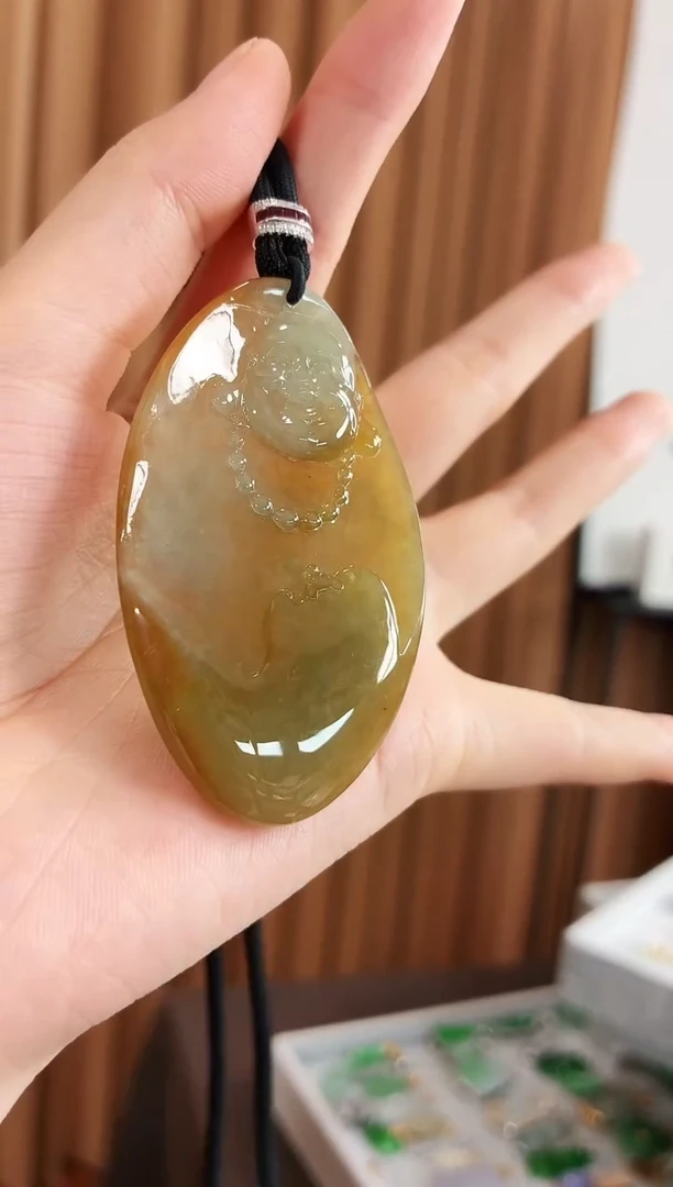 翡翠未镶嵌颈饰吊坠