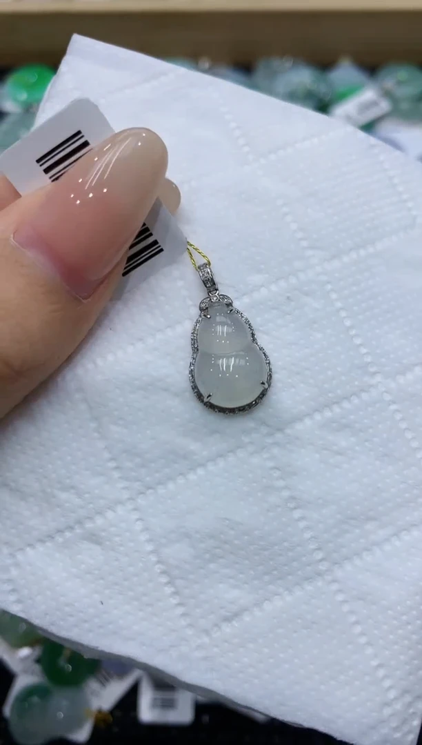 翡翠18K金镶嵌颈饰 111111111111