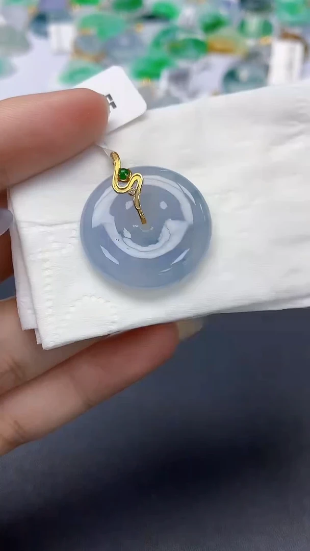 翡翠18K金镶嵌颈饰天然缅甸a货翡翠