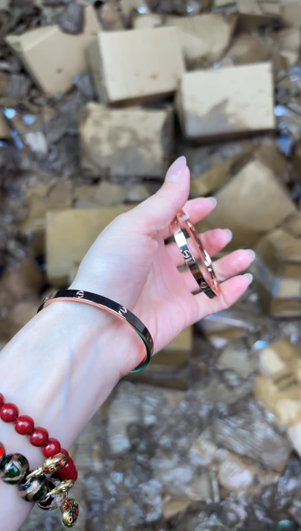 尚品精品手串《无礼盒》