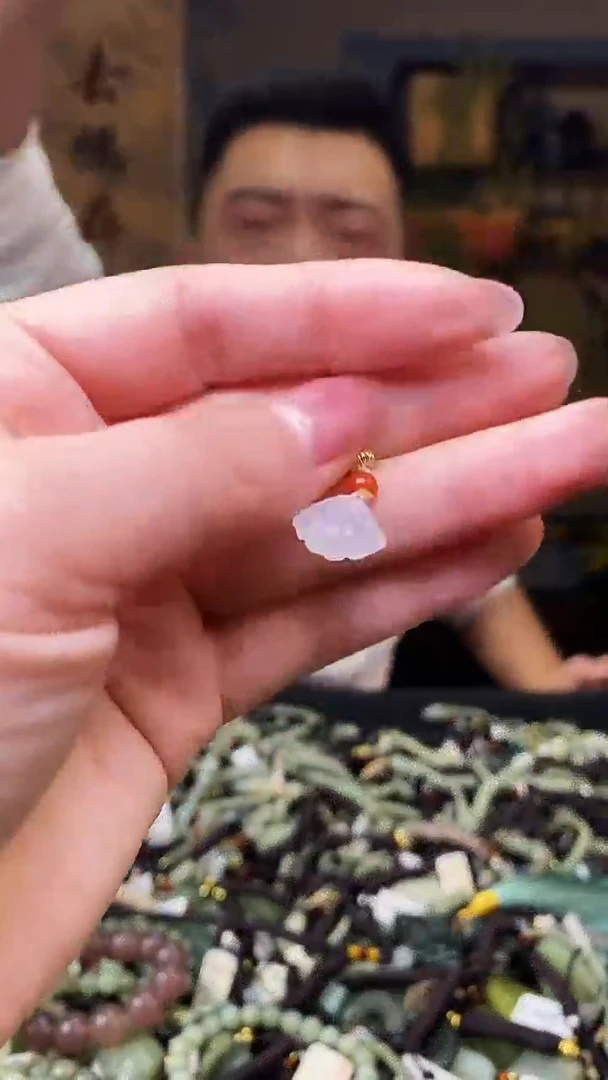 颈饰未镶嵌和田玉多样性发货，拍一发一