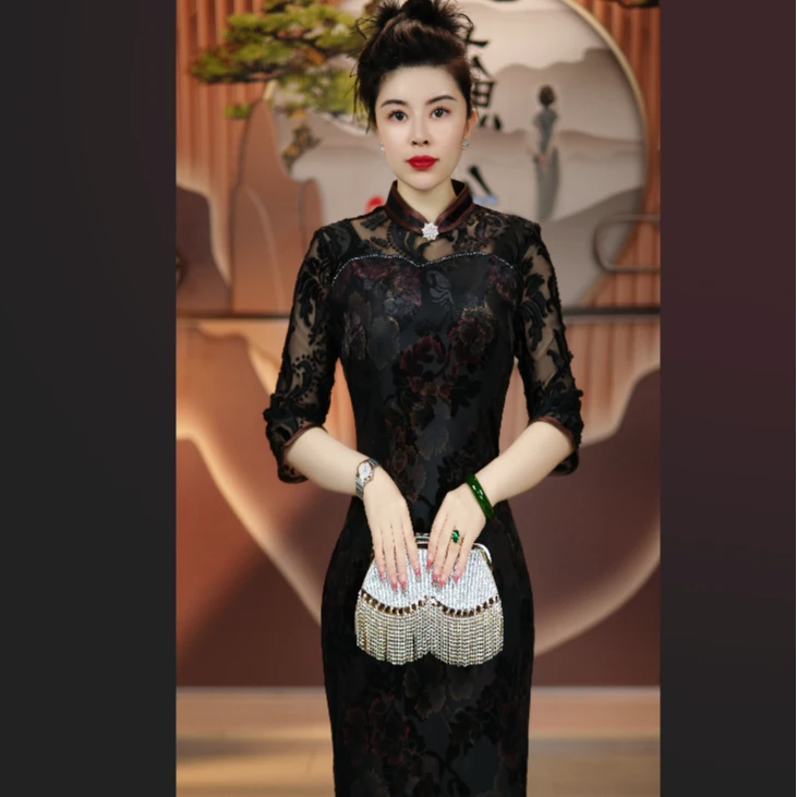 秋冬新款欧若风黑色改良镂空复古中式高级旗袍修身显瘦长款中国风