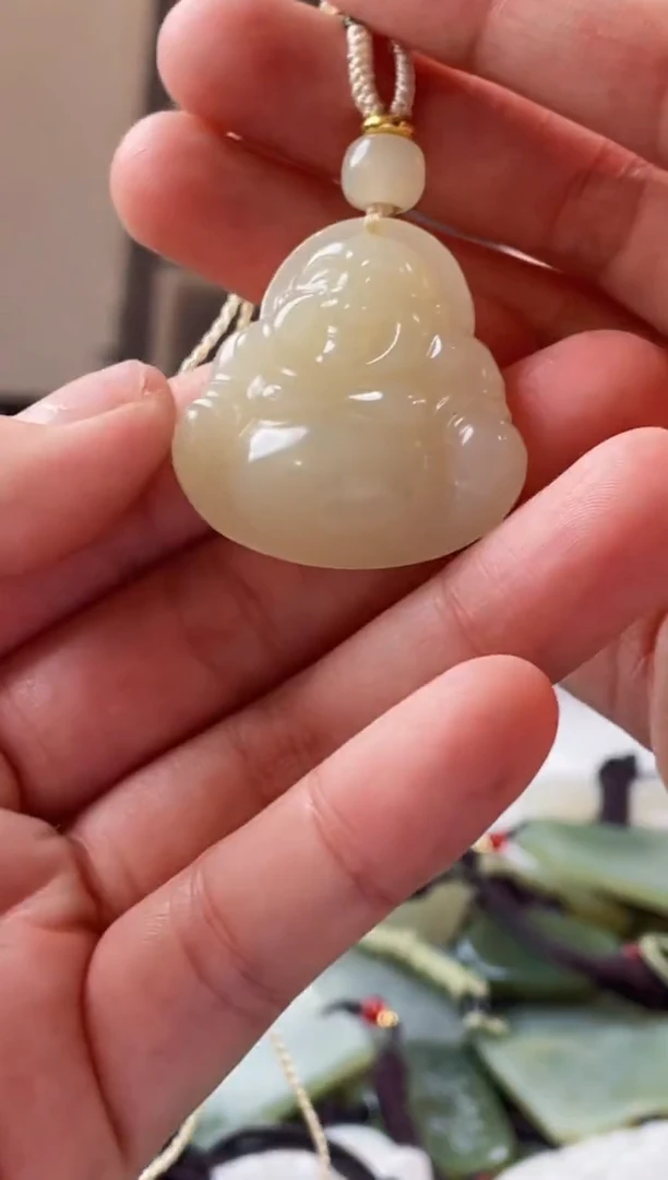 颈饰未镶嵌和田玉拍一发一