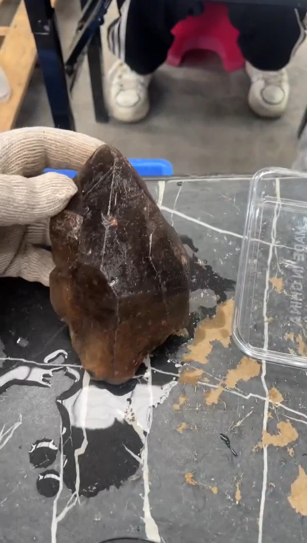 【闪购商品】烟晶原石未镶嵌天然茶水晶原石摆件