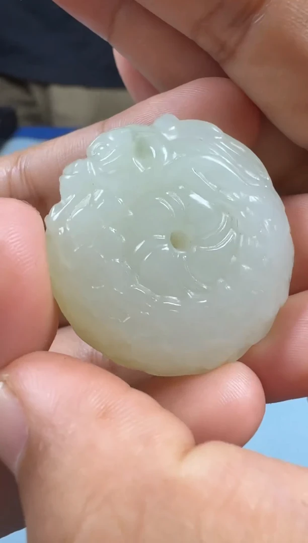 和田玉未镶嵌颈饰1