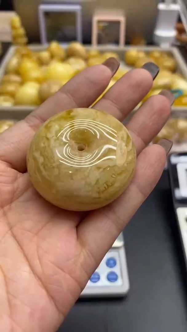 琥珀未镶嵌珠宝奇石2656