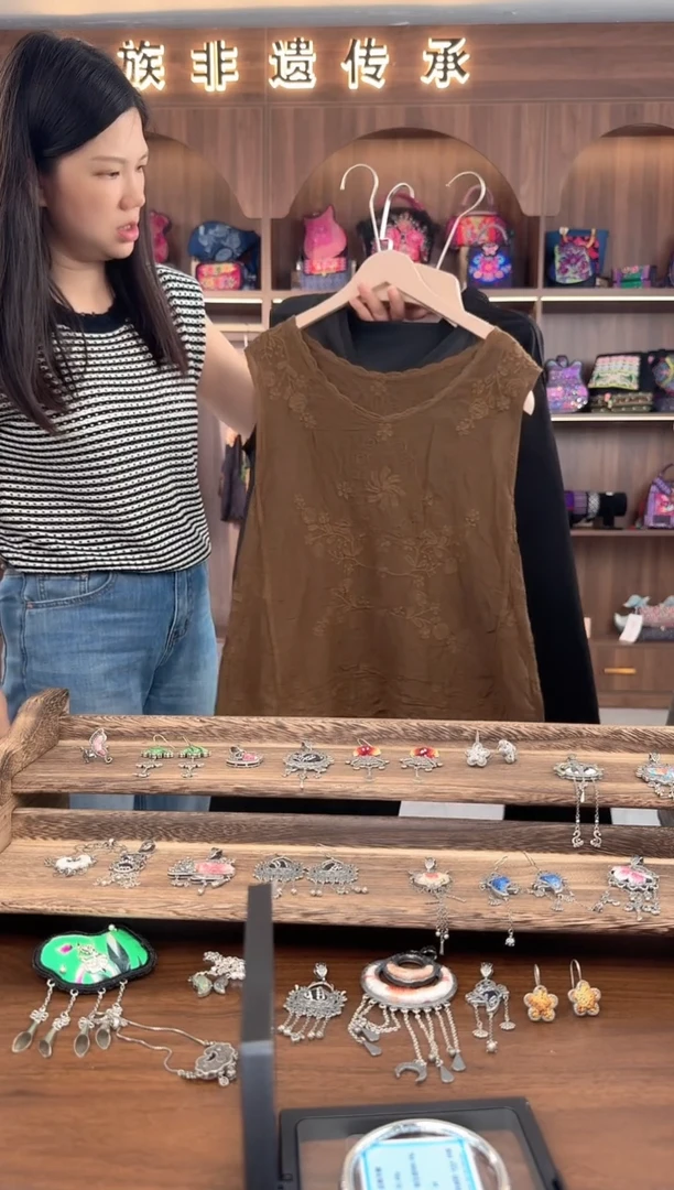 织绣扶光苗绣传承L13