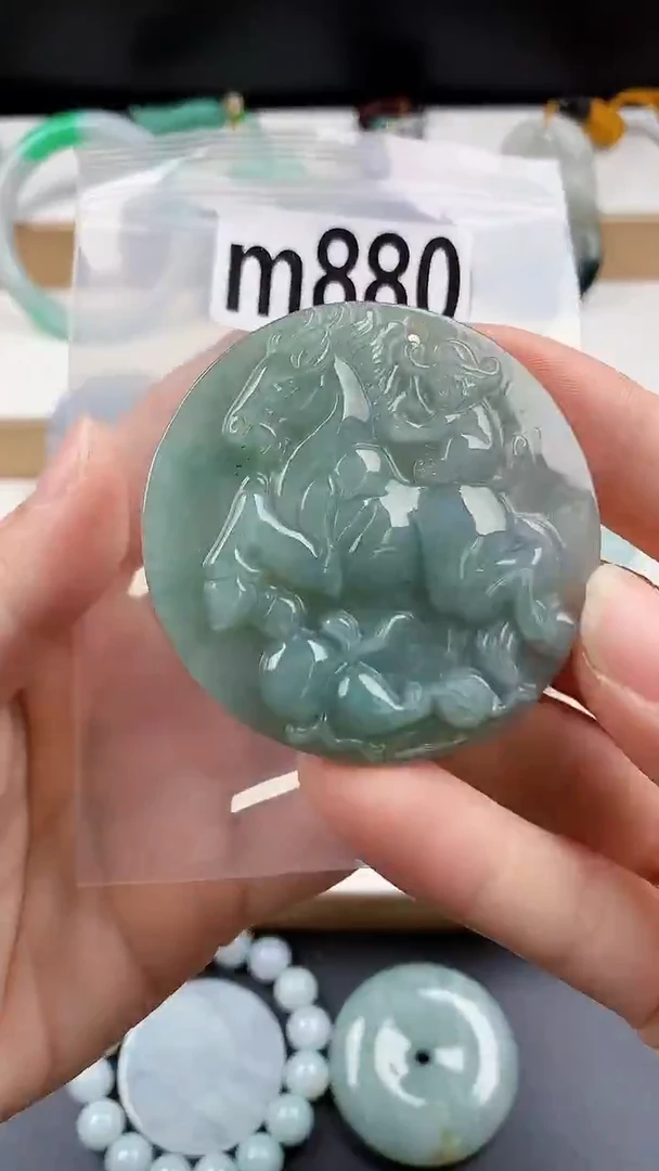 颈饰未镶嵌翡翠天然翡翠吊坠挂件