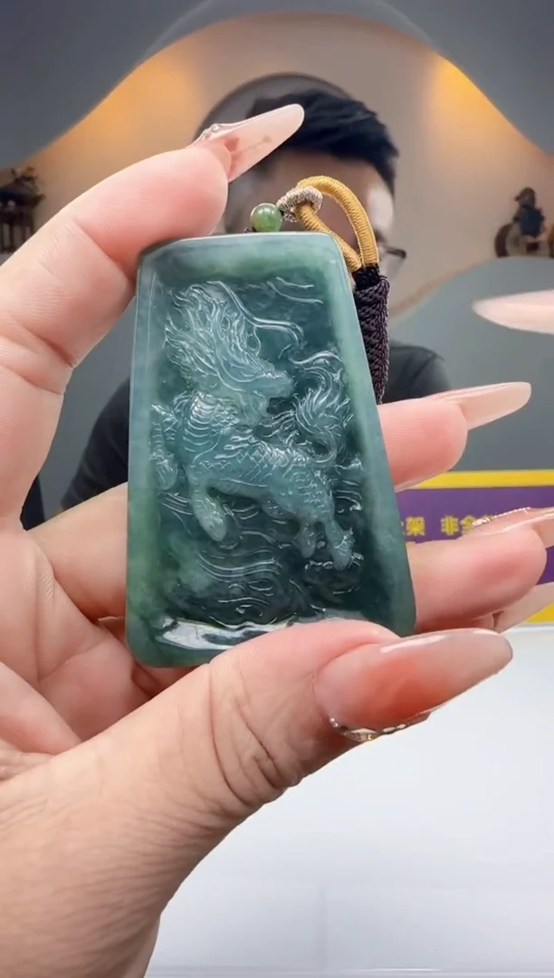 定制翡翠未镶嵌Q61475翡翠