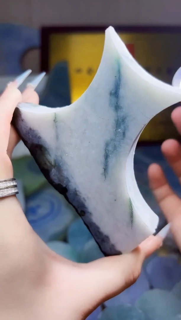 翡翠未镶嵌颈饰翡翠A货 江谭478