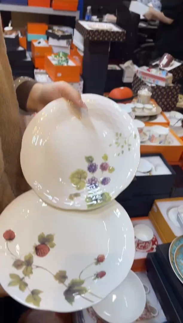 杯鸿辉家品牌瓷器，京东包邮！