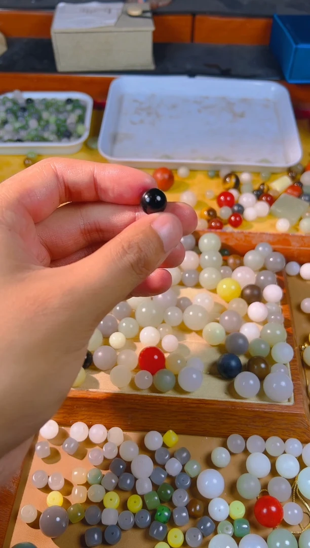 手链未镶嵌和田玉12散珠