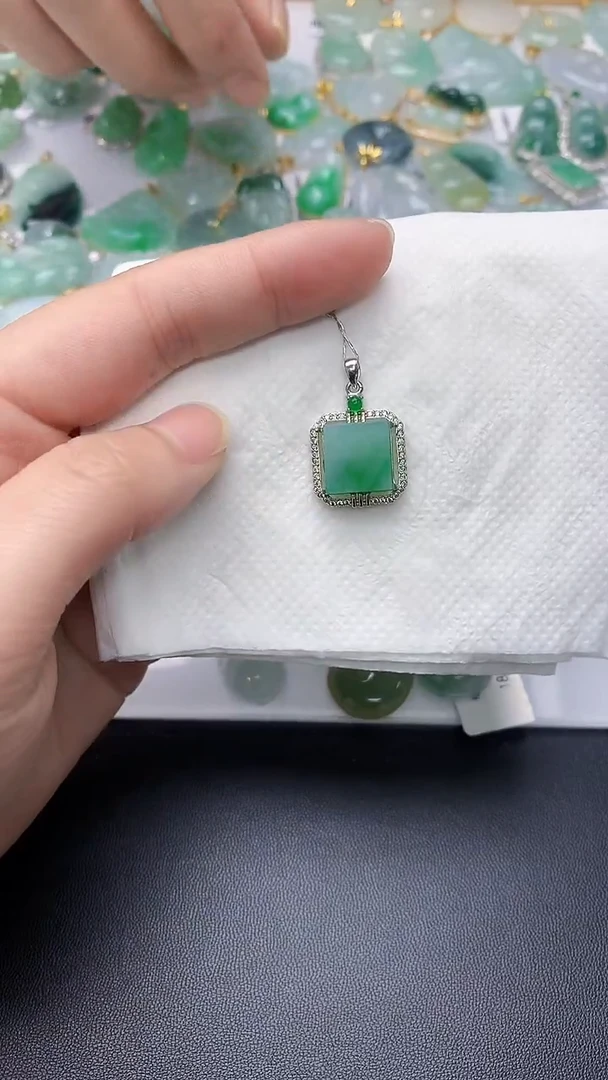 颈饰银S925镶嵌翡翠天然缅甸A货百元以上9元证书费自理