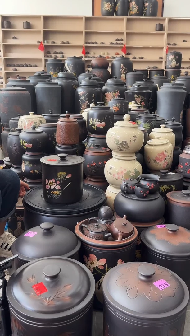 罐瑕疵茶叶罐  小八饼彩填  224