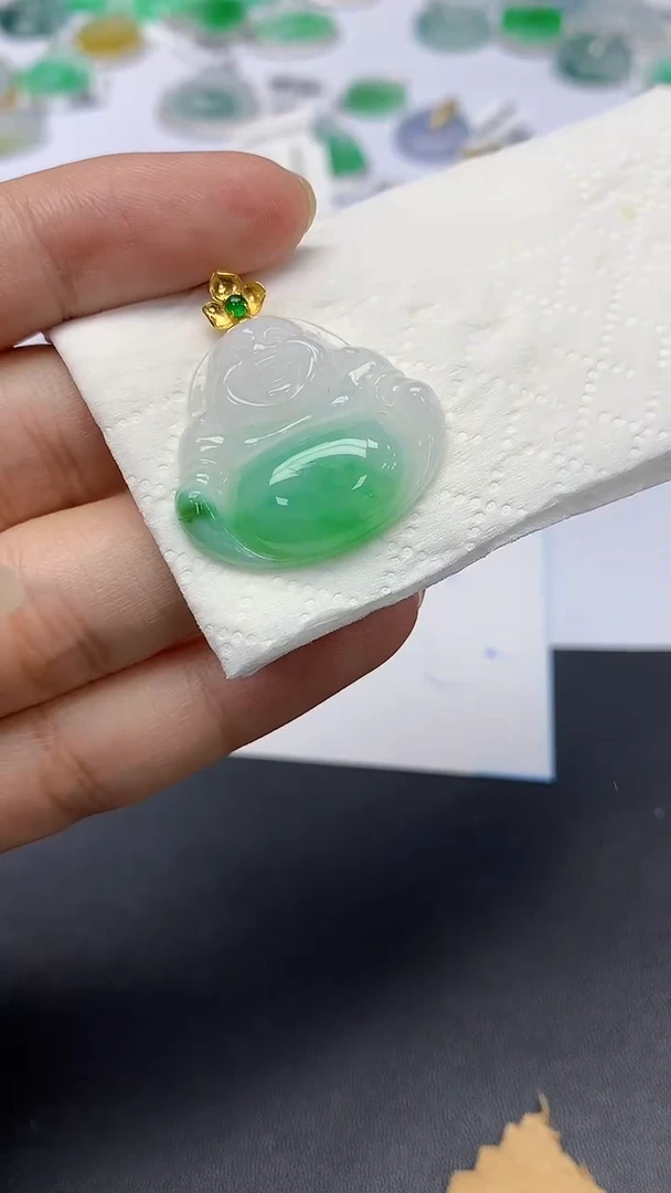 翡翠18K金镶嵌颈饰天然缅甸a货翡翠