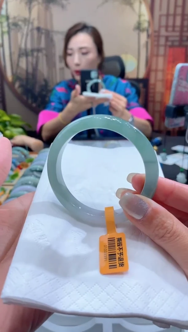 未镶嵌手镯翡翠000072509