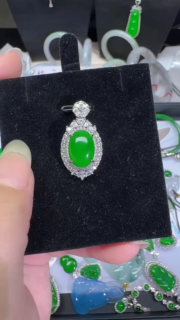 吊坠(不含链)未镶嵌翡翠纯天然A货翡翠蛋面吊坠