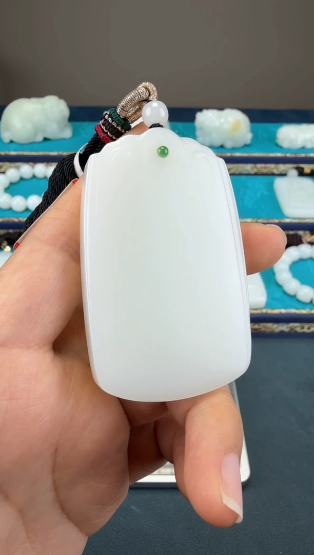 颈饰未镶嵌和田玉隔**海1