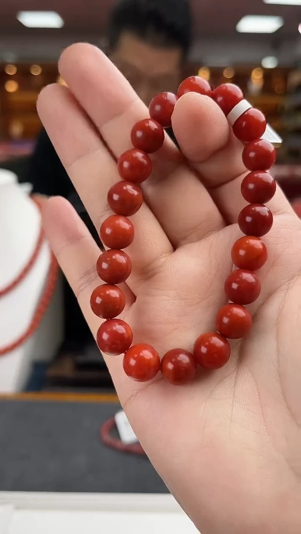 未镶嵌卡10保山五岔路锦红单圈南红玛瑙一件14