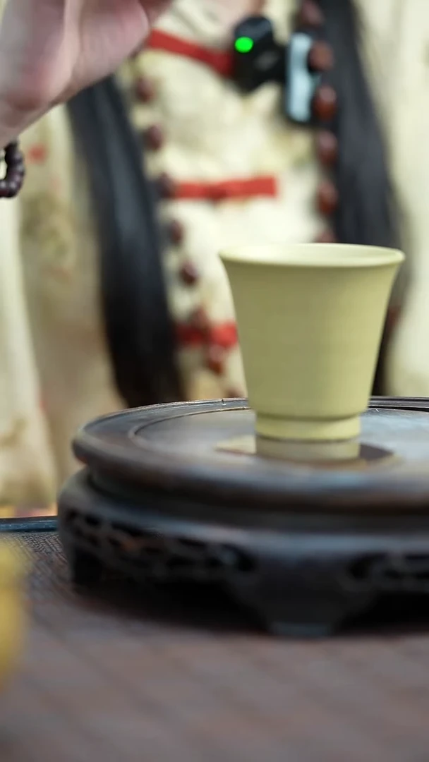 宜兴紫砂精美创意杯子