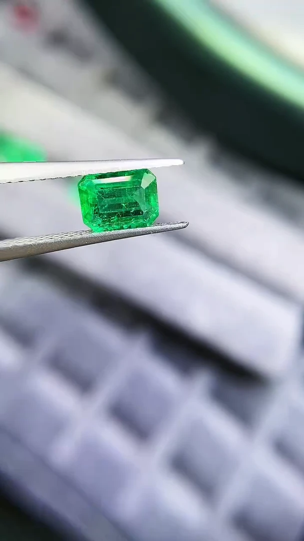 【闪购商品】定制祖母绿定制未镶嵌潘杰希尔国际证书吉尔德1.0克拉