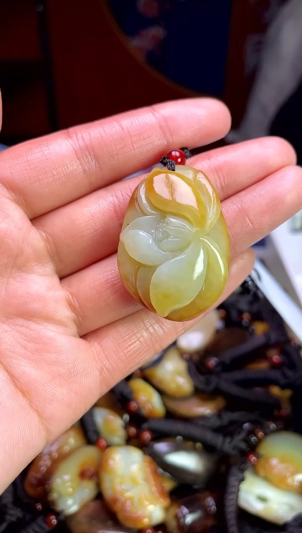 【闪购商品】和田玉颈饰未镶嵌1231