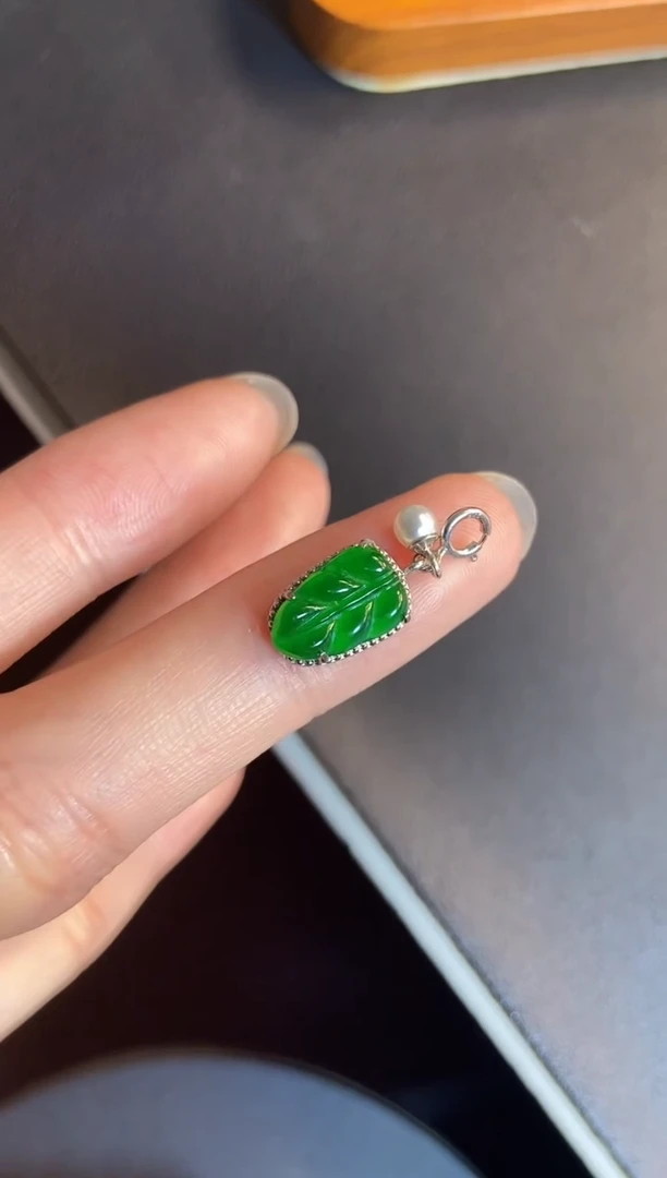 翡翠银S925镶嵌吊坠(不含链)1