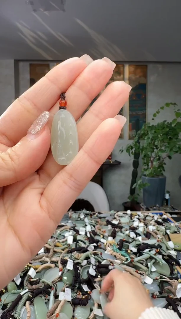 颈饰未镶嵌和田玉拍一发一多样性发货