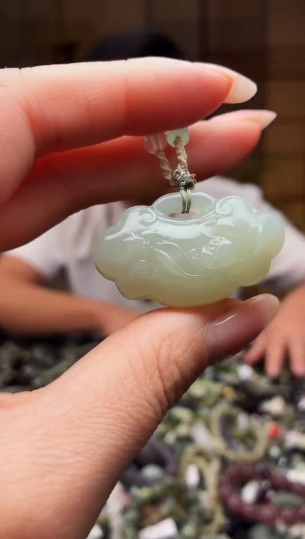 颈饰未镶嵌和田玉多样性发货，拍一发一