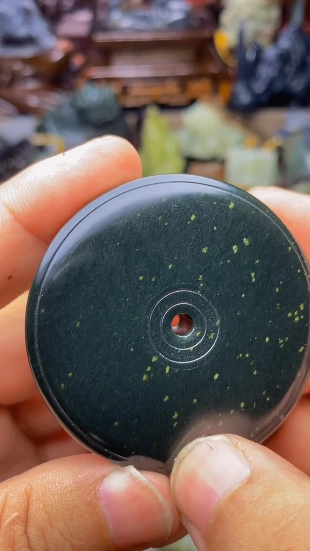 和田玉未镶嵌挂件1