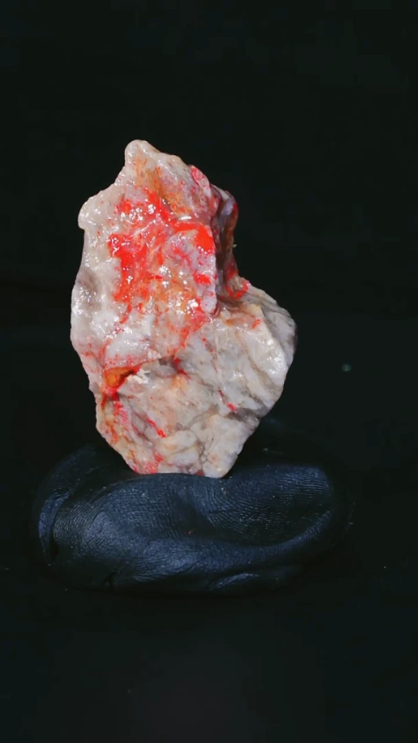 昌化石昌化鸡血石