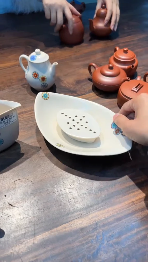 【闪购商品】霖松堂 皮球花·一片叶子壶承