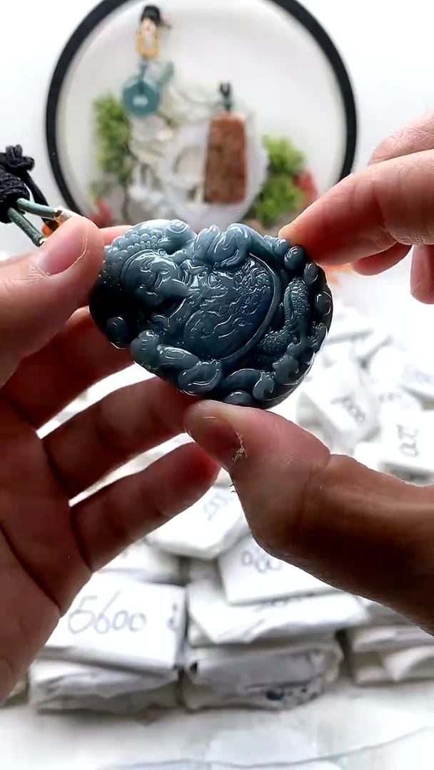 颈饰未镶嵌翡翠财神1