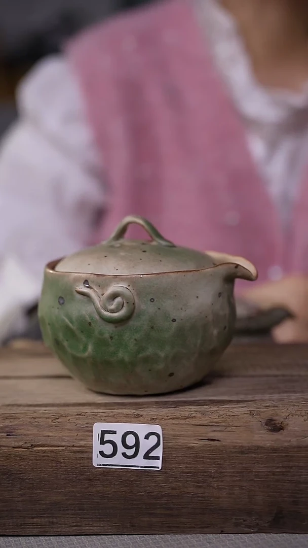 【闪购商品】瓷片设计师手作/宝瓶