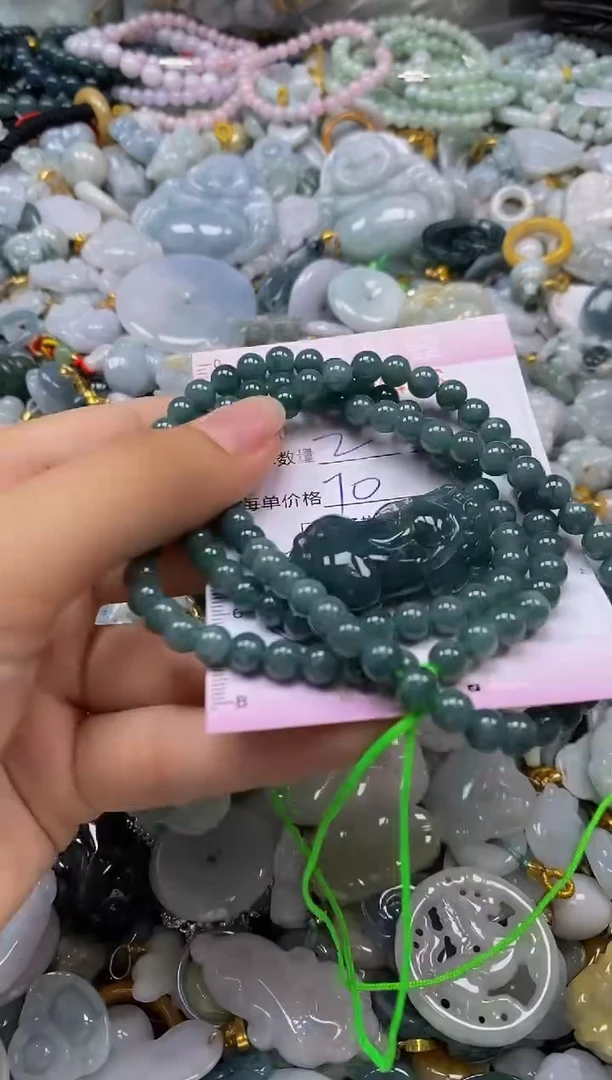 翡翠未镶嵌颈饰闪购0017476