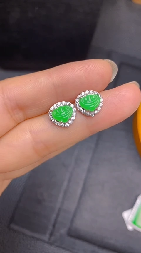 翡翠银S925镶嵌耳饰如意头