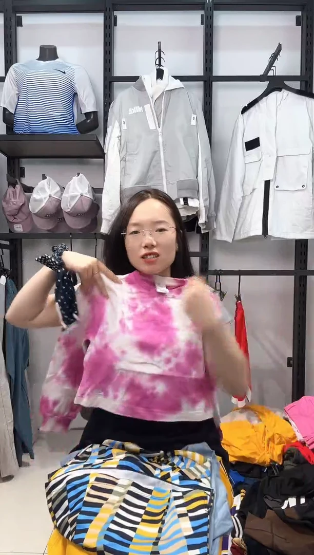 2339编码  耐克卫衣服饰过款为准 尺码