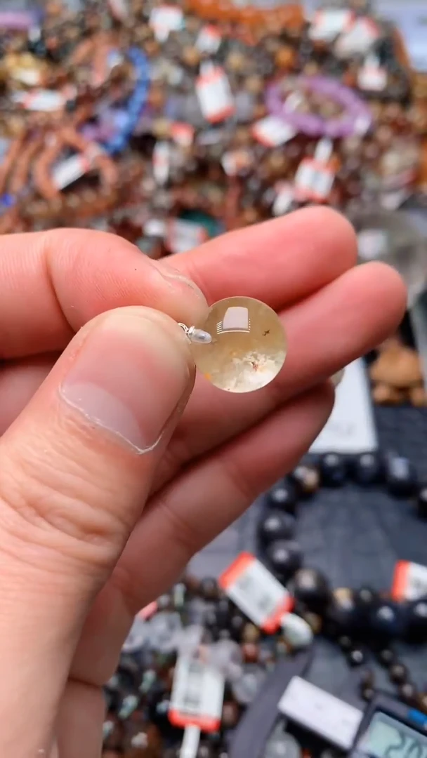 【闪购商品】水晶吊坠(赠链)合金325